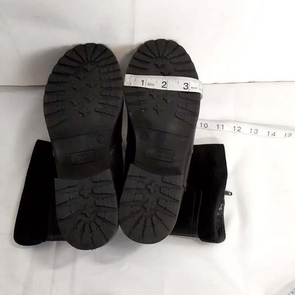 Umberto Raffini Uma Boots - Picture 11 of 13